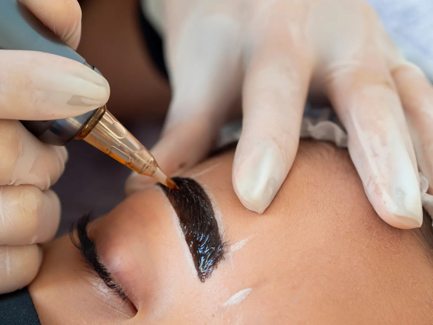 henna last on brows